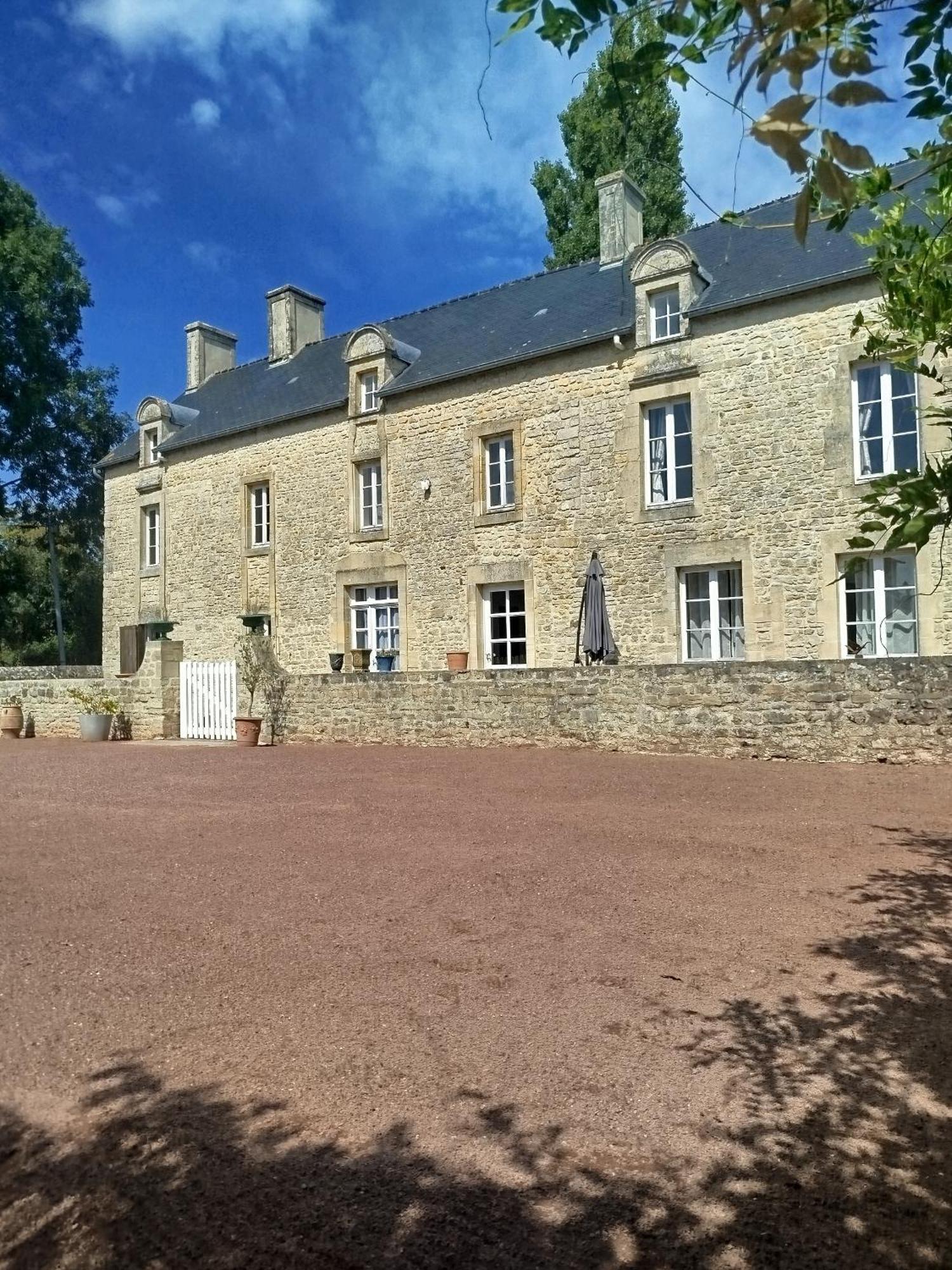 Maison De Charme Tour-en-Bessin Buitenkant foto