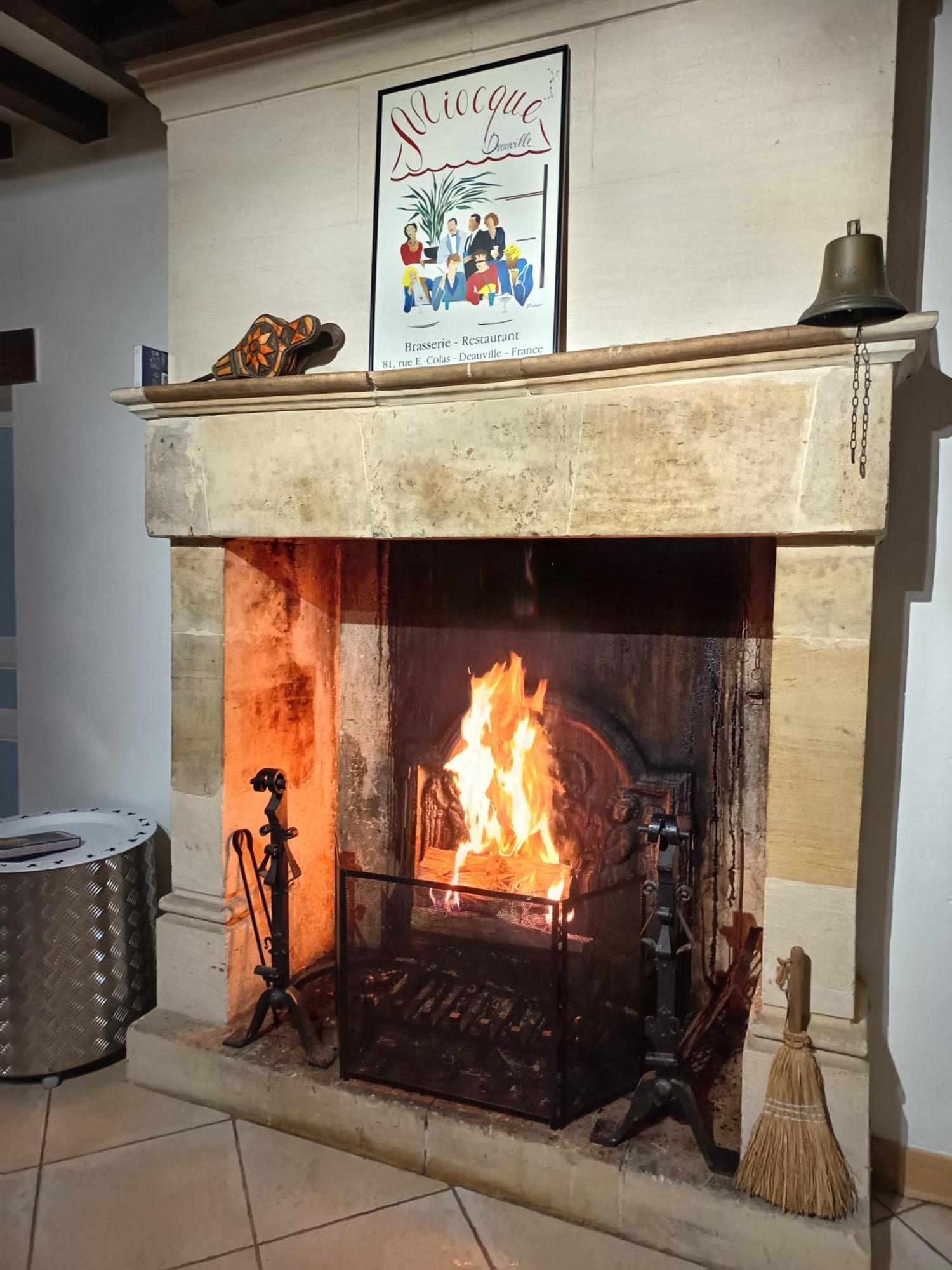 Maison De Charme Tour-en-Bessin Buitenkant foto
